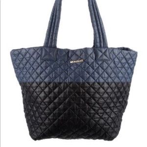 MZ Wallace Médium Tote in Black and Blue